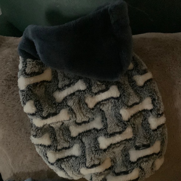 Surprise pet bundles in every size some new or tried on some in wrapping - Picture 6 of 12